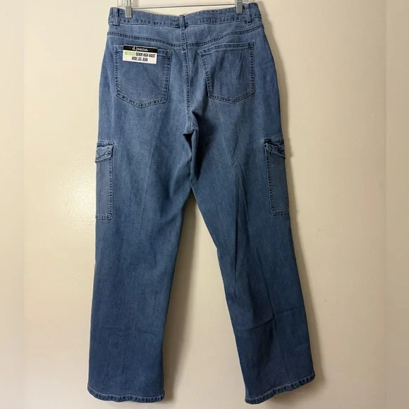 Trendy Wide Leg High Waist Cargo Jeans - Picture 7 of 8